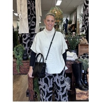 Italian Star Wool Poncho - Ercu