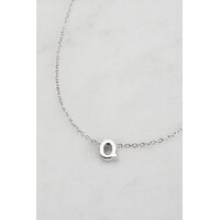 Zafino Letter Necklace - Silver Q