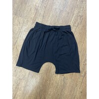 Little White Lie-Flow Short-Black