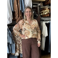 Miss Marlow French Flower Shirred Cuff Shirt - Natural