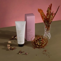 Urban Rituelle Apotheca Hand Cream 100ml - Pistachio, Saffron, Praline, Maple