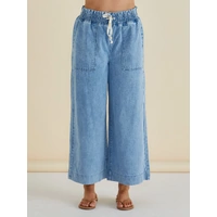 Betty Basics Saffra Relax Leg Jean - Medium Wash