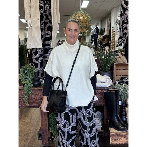Italian Star Wool Poncho - Ercu