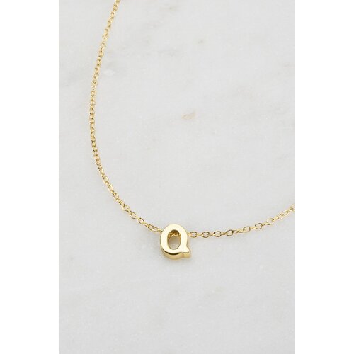 Zafino Letter Necklace - Gold Q