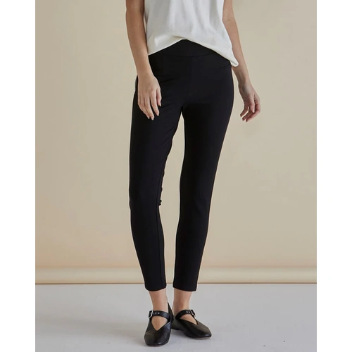 Betty Basics Gwen Ponte Legging - Black
