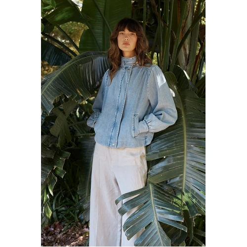 Fate + Becker Lila Denim Bubble Jacket - Light Wash [Size: 10]