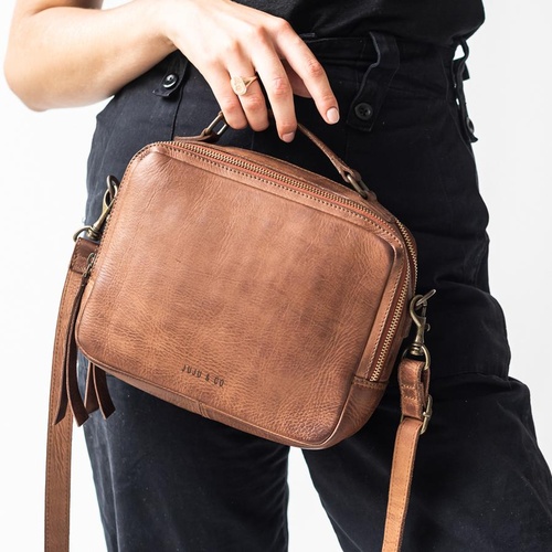 Juju&Co Berlin Bag [colour: Cognac]