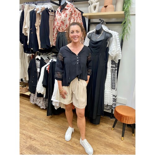 Fria Wide Leg Tailored Shorts - Beige