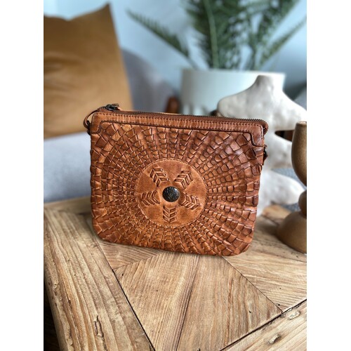 Rugged Hide Willow Leather Crossbody Bag