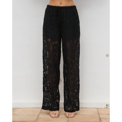 EBBY AND I Straight Leg Lace Pant - Black