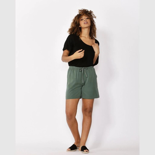 Betty Basics Ziggy Short [Colour: Forest]